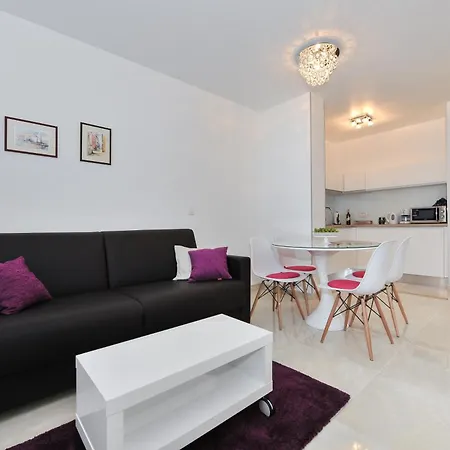 Luka Apartman